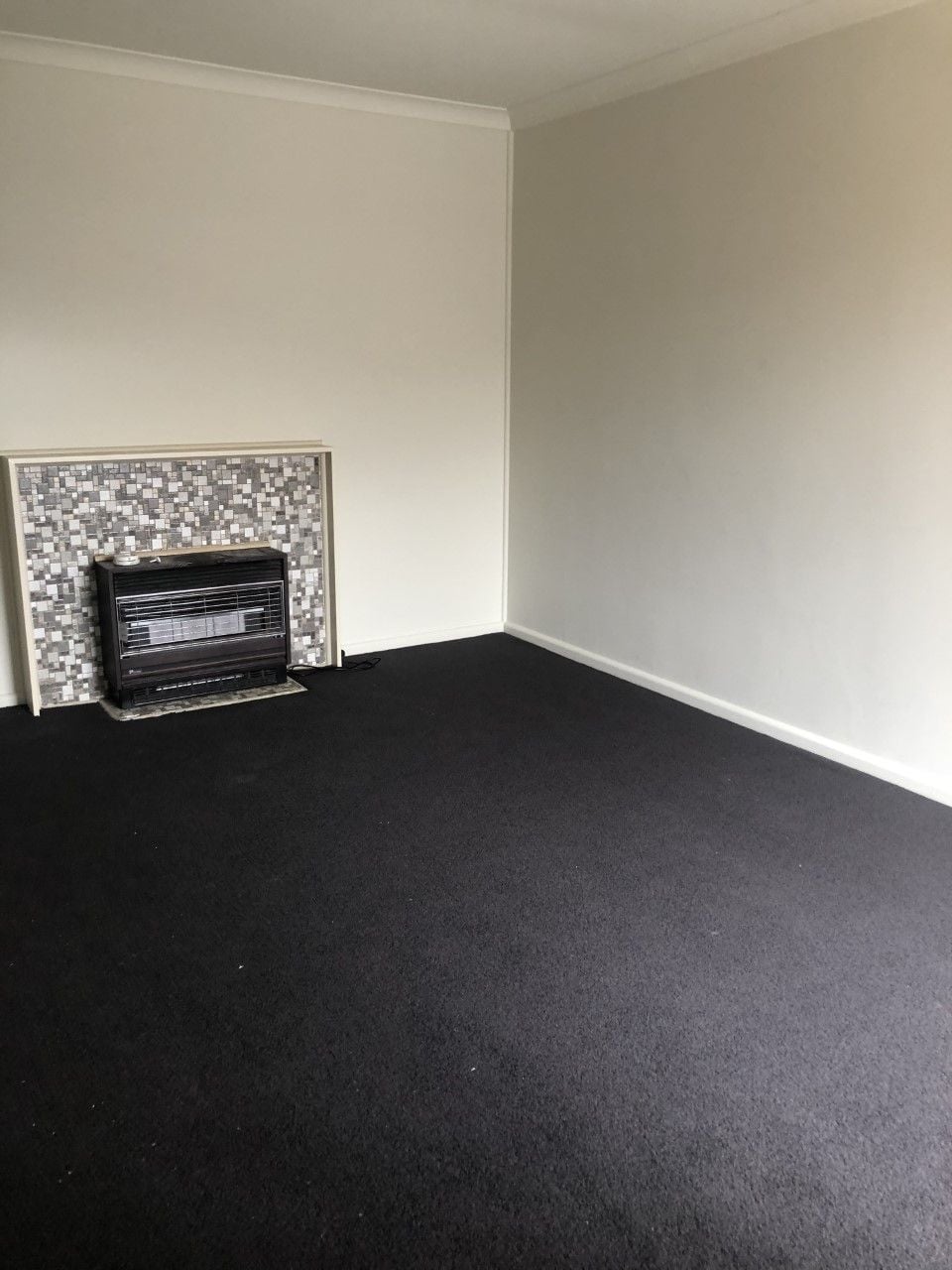 Neat & Tidy Unit in Top Location!