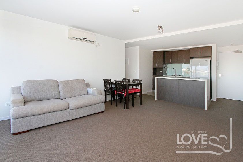 2 BEDROOMS, 2 BATHROOMS... THE PERFECT COMBINATION