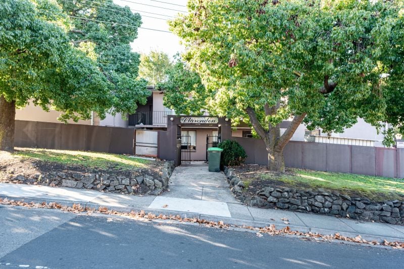 8/345 Moreland Road, Coburg