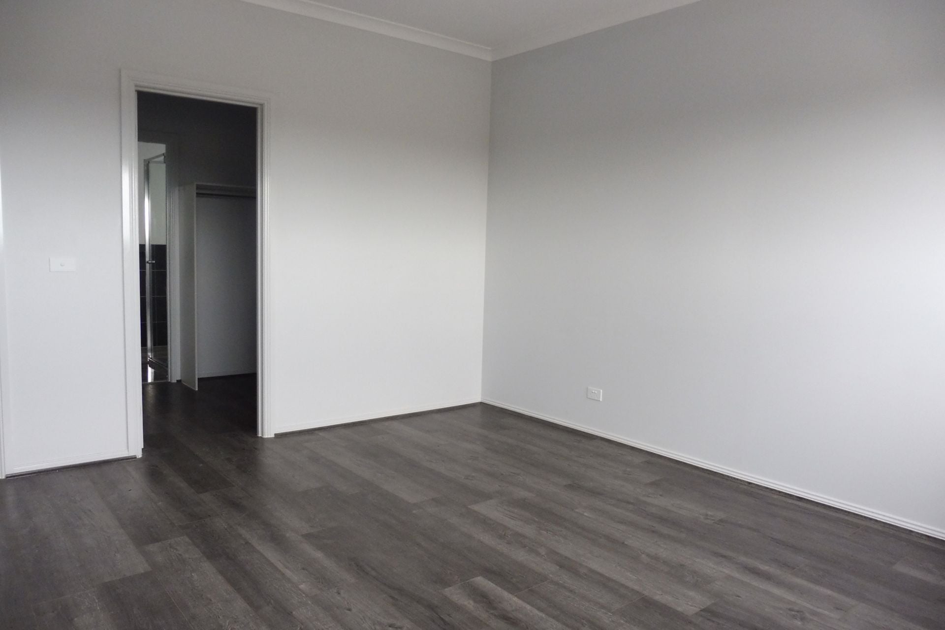 NEWLY BUILT FAMILY HOME