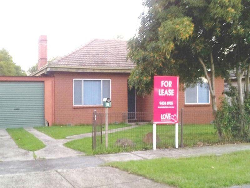 COSY HOME, PERFECT LOCATION! - Freshly Painted! ***INSPECT WEDNESDAY 26th JUNE @ 4:30-4:45PM & SATURDAY 29TH JUNE @ 12:20 - 12:30PM***