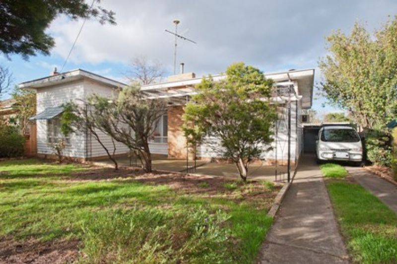 52 Gisborne Road, Bacchus Marsh - Thumbnail 2