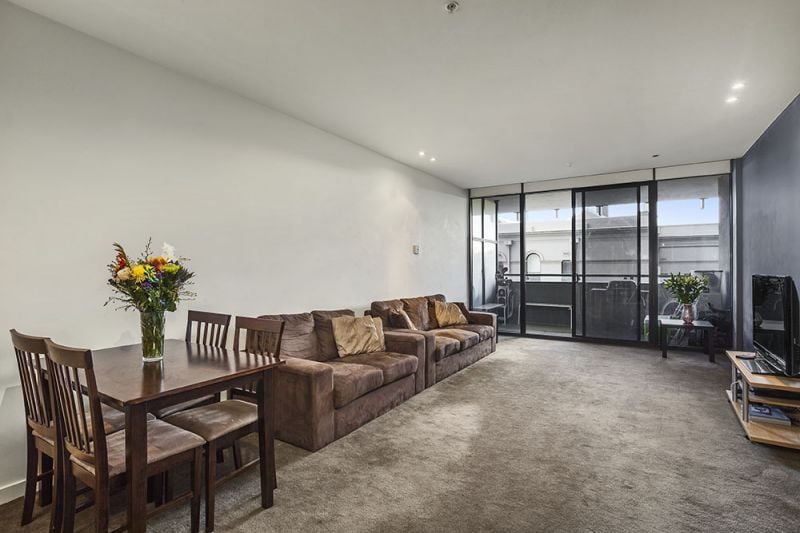 111/55 Queens Road, Melbourne - Thumbnail 2