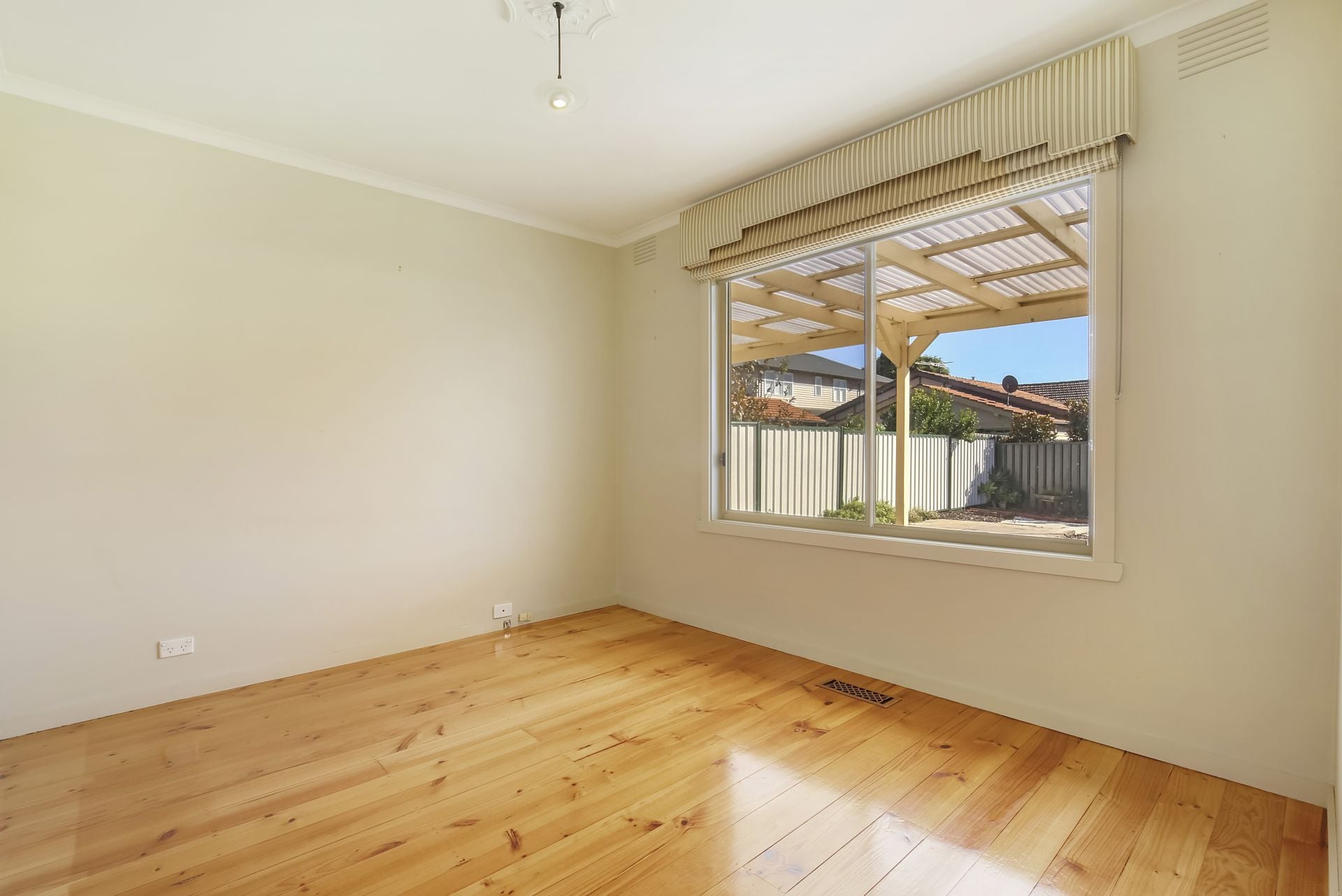 Perfectly positioned family home!