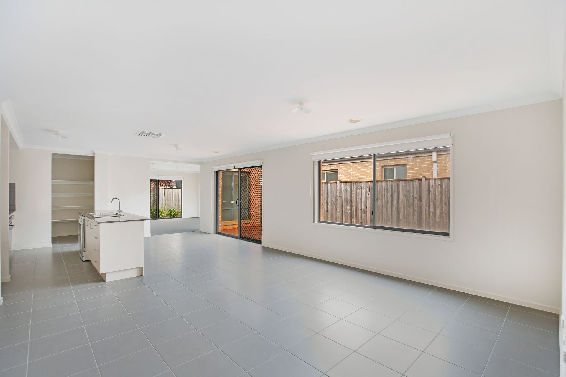SPACIOUS FAMILY HOME!