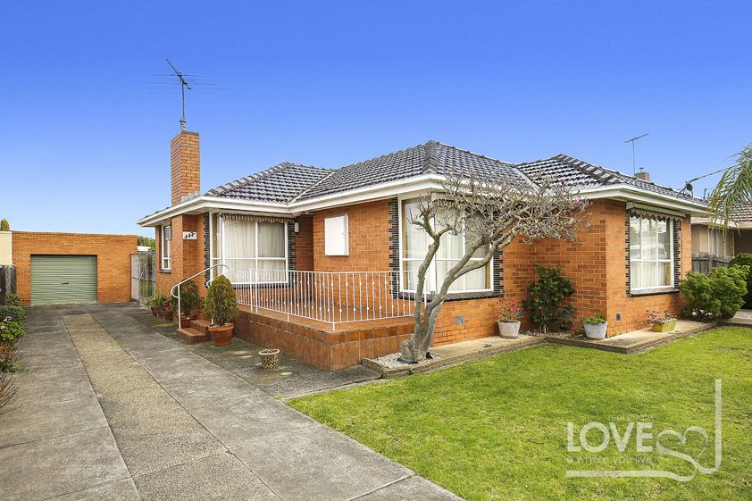 Don't miss out on this ideal family home!
