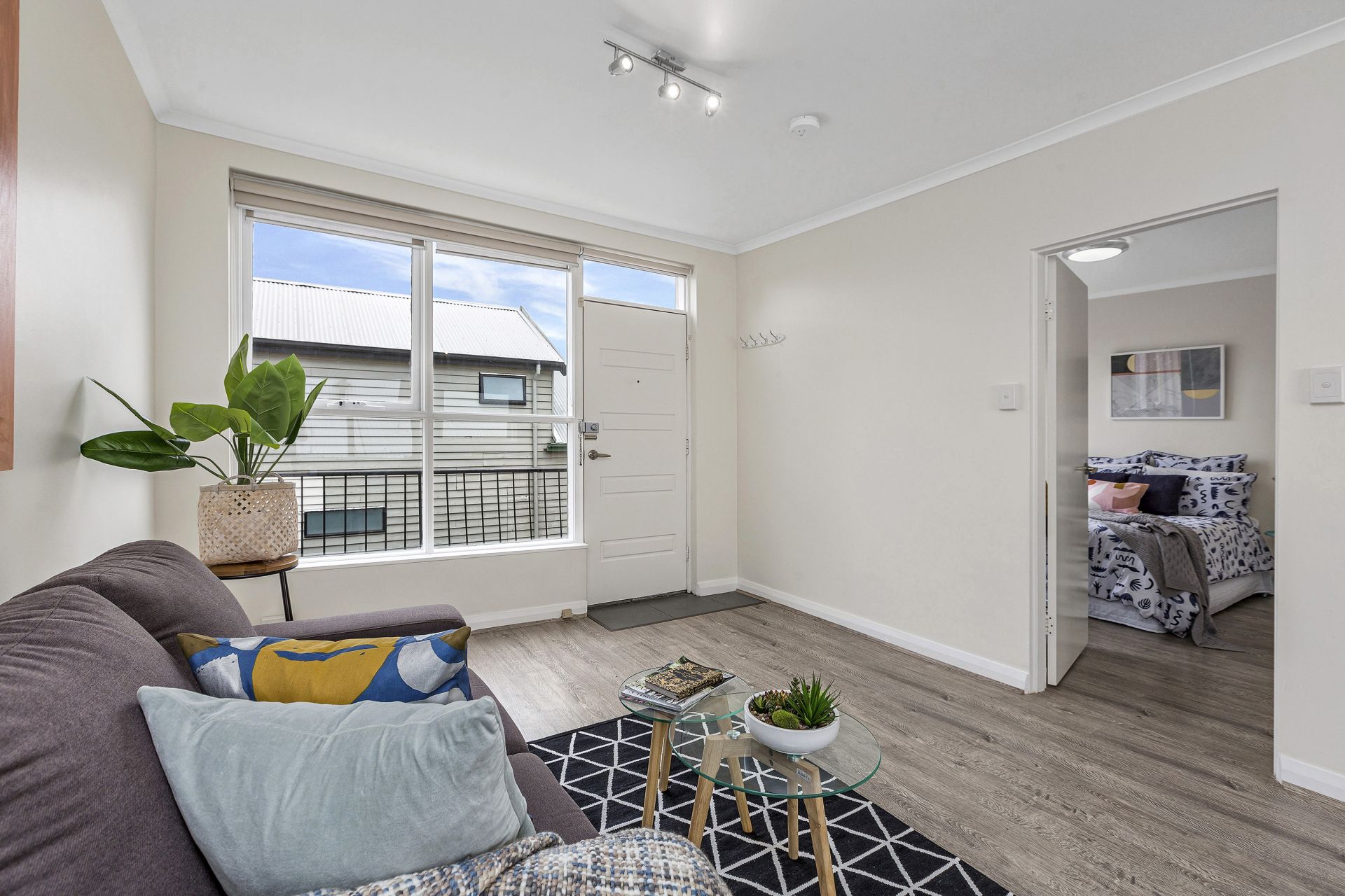 6/16 Warleigh Road, West Footscray - Thumbnail 4