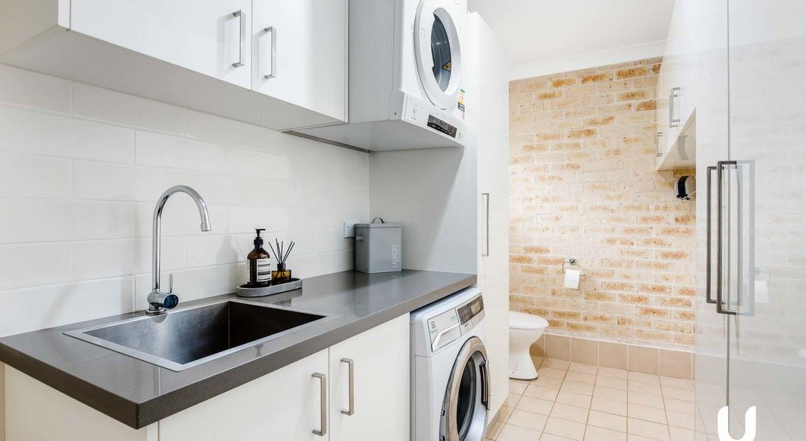 Campbelltown 2/63 Macquarie Avenue