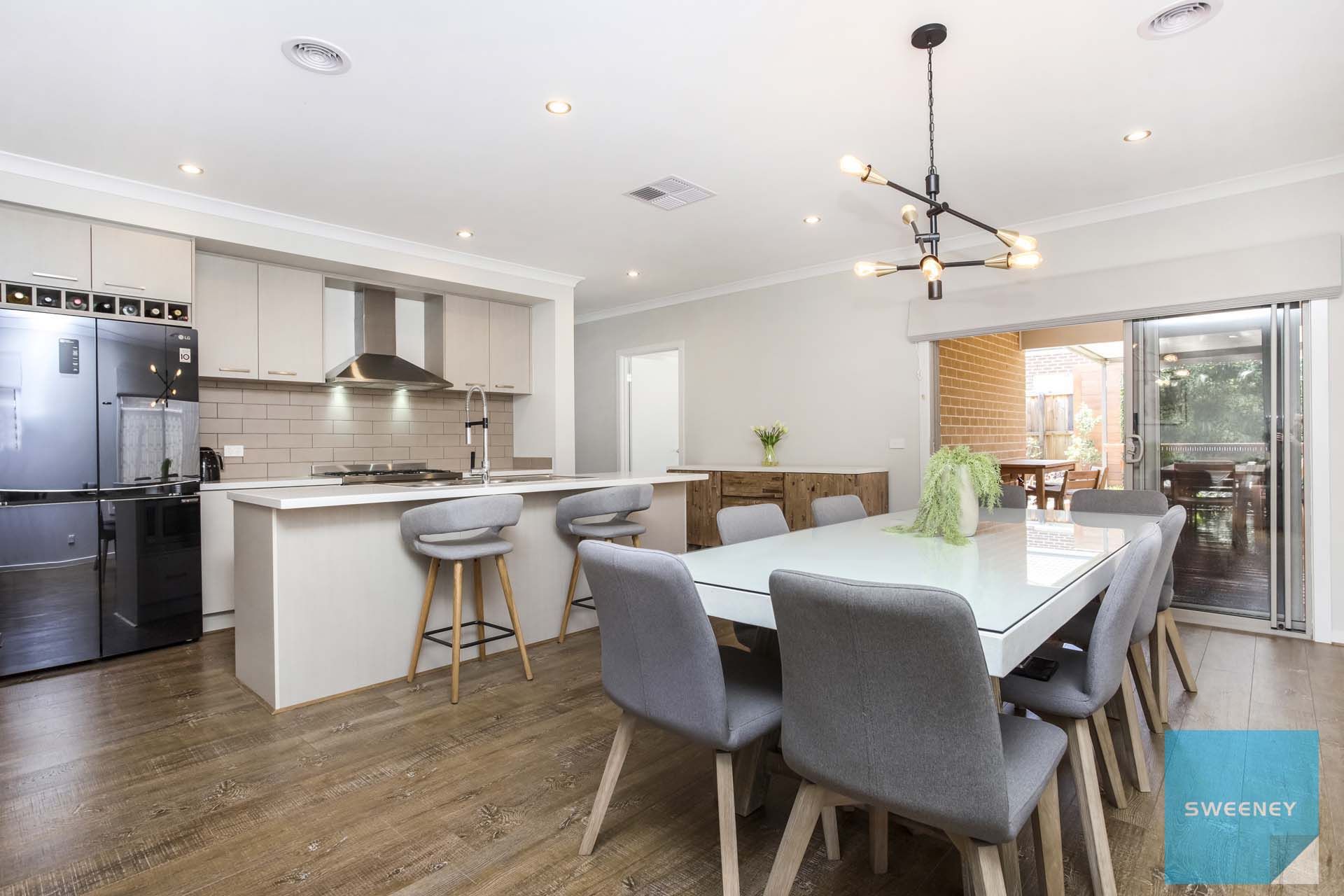 24 Eaglecrest Avenue, Fraser Rise - Thumbnail 7