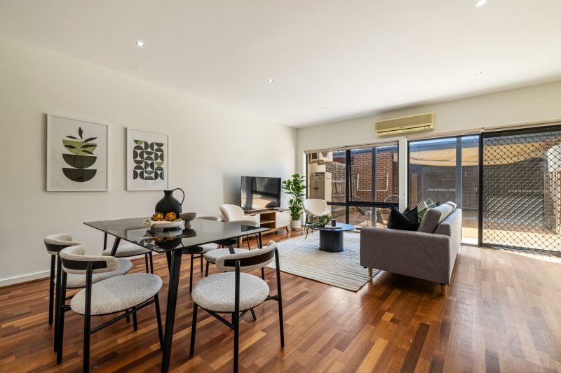 4/136 Hickford Street, Reservoir
