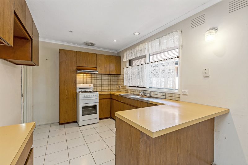 19 Merton Street, Altona Meadows - Thumbnail 3