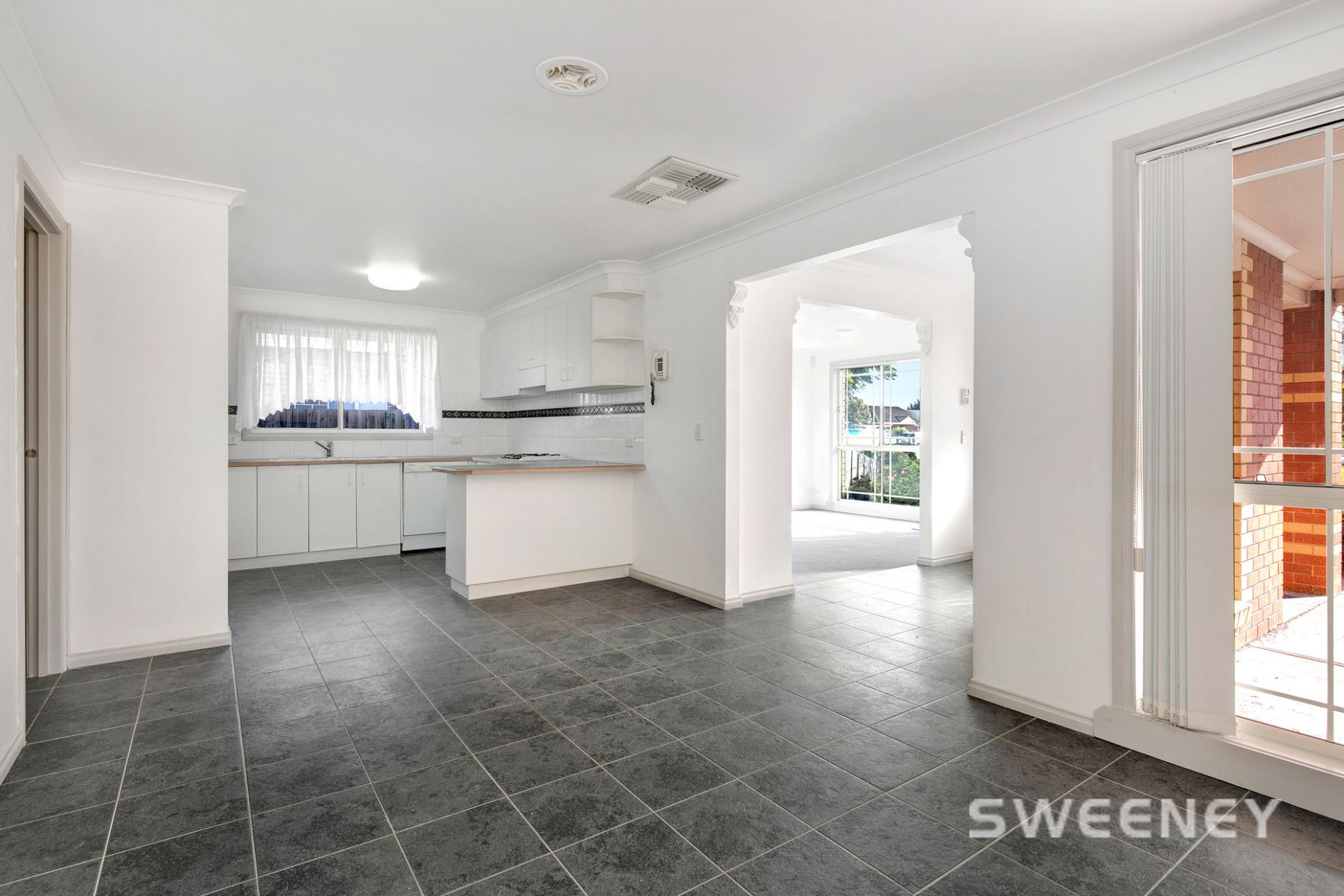 82 Nelson Avenue, Altona Meadows - Thumbnail 6