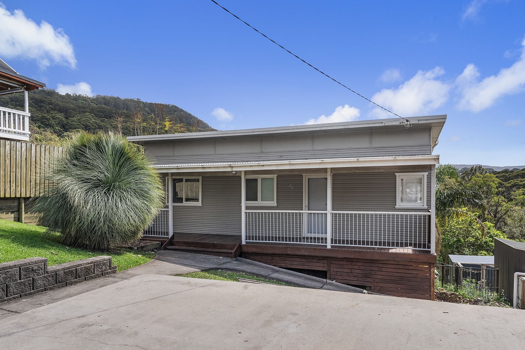 66 Gahans Avenue, Woonona NSW