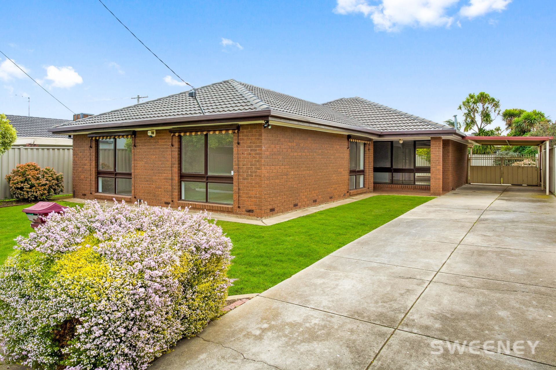 36 Edwards Drive, Altona Meadows - Thumbnail 2