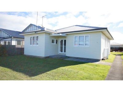 3
 
 
 
  
 
 
 1
 
 
 
 
 
 
 
 
 70A Nicholls Street, DEVONPORT TAS 7310, Devonport - Thumbnail 2