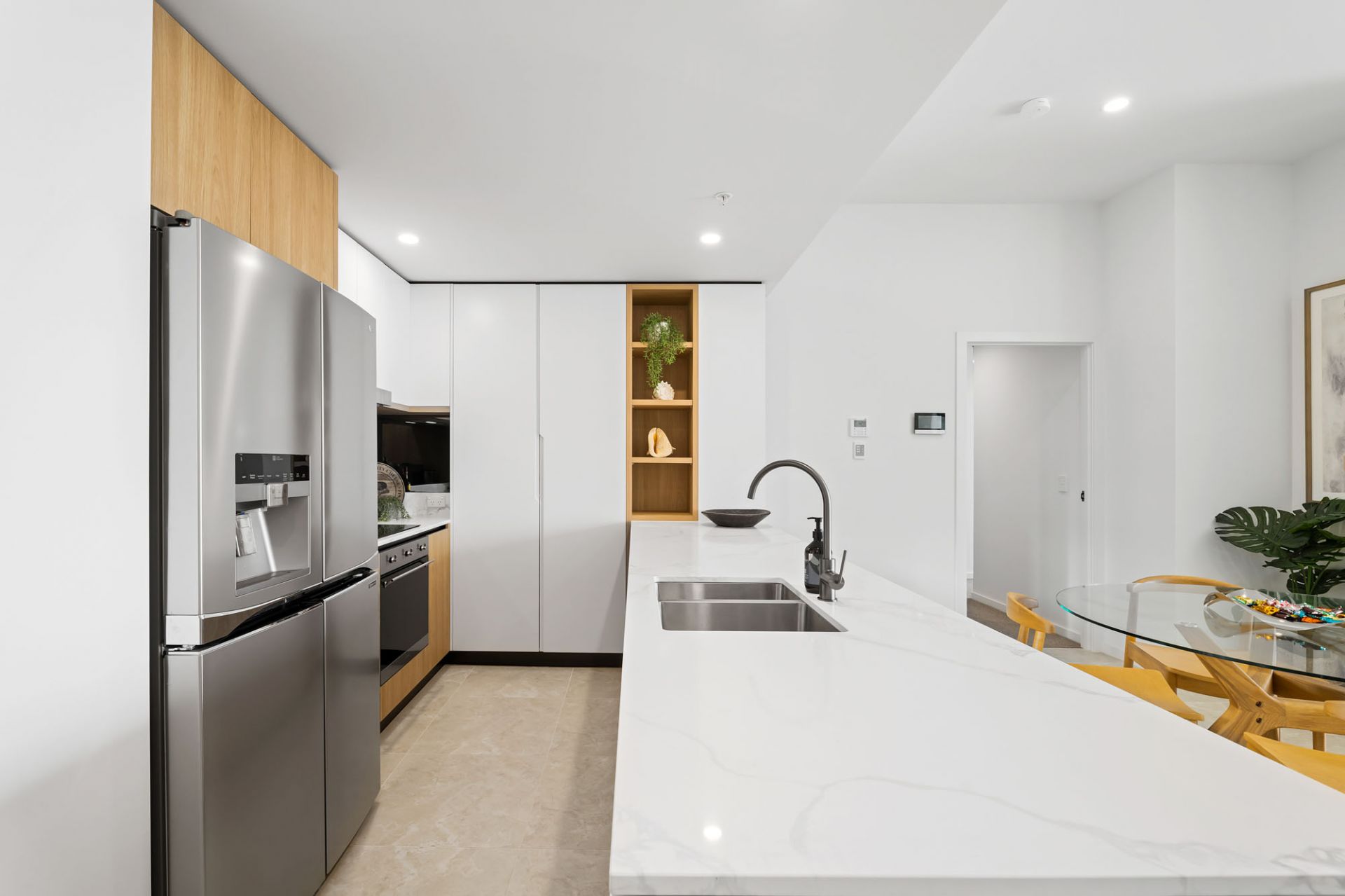 1602/28-30 Second Avenue, Broadbeach - Thumbnail 6