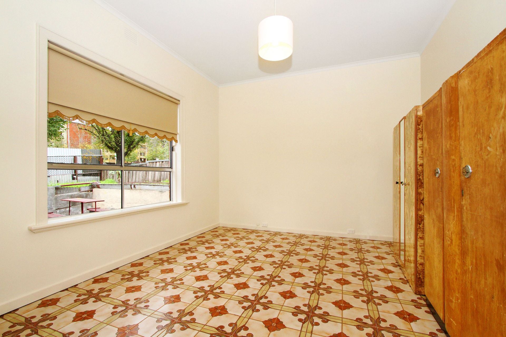 PRESTIGIOUS EDWARDIAN ON HIGH STREETS FINEST LOCATION