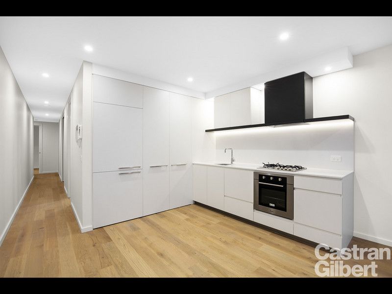 203/18 Grey Street, St Kilda - Thumbnail 2