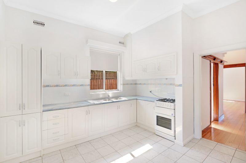 180 Rossmoyne Street, Thornbury