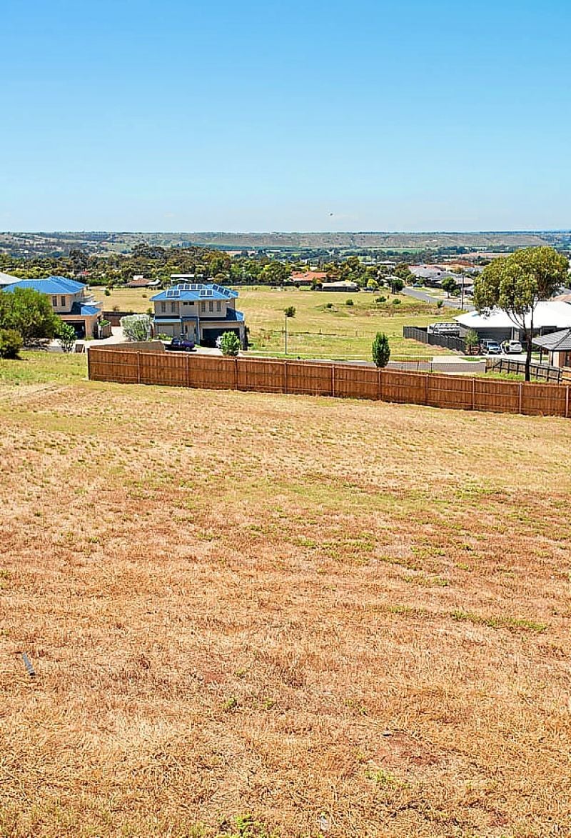 6 Fredrick Street, Bacchus Marsh - Thumbnail 2
