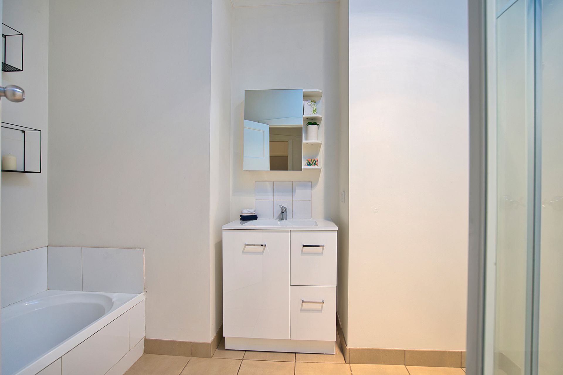 12 Malakoff Street, Newington, Newington - Thumbnail 3