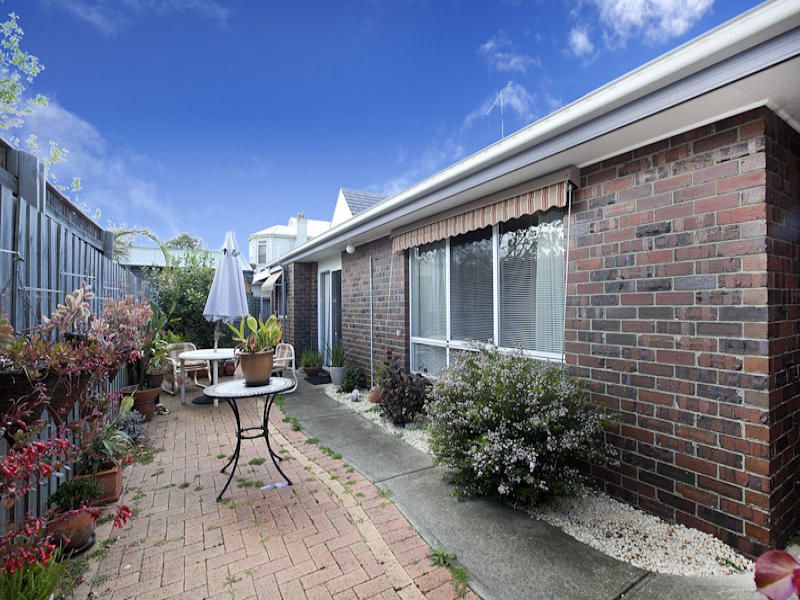 2/6 Den Dulk Avenue, Altona - Thumbnail 4