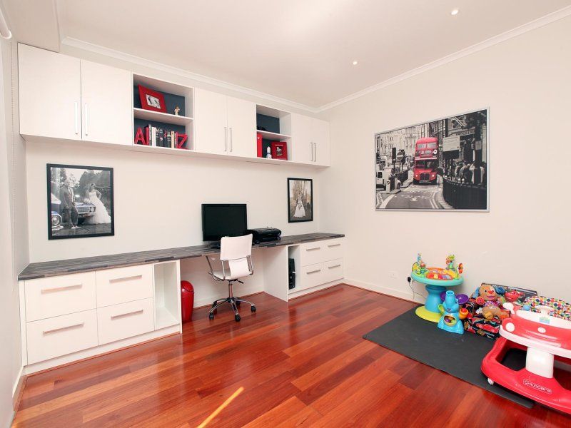 15 Damaine Circuit, Caroline Springs - Thumbnail 8