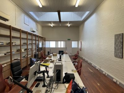 OUTSTANDING CHARACTER OFFICE - PRICED TO LEASE