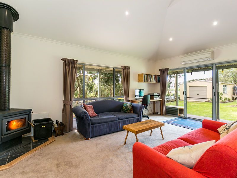 37 Aurel Road, Deans Marsh - Thumbnail 5