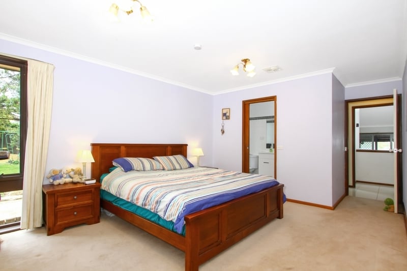168 Streeton Drive, Chapman - Thumbnail 8