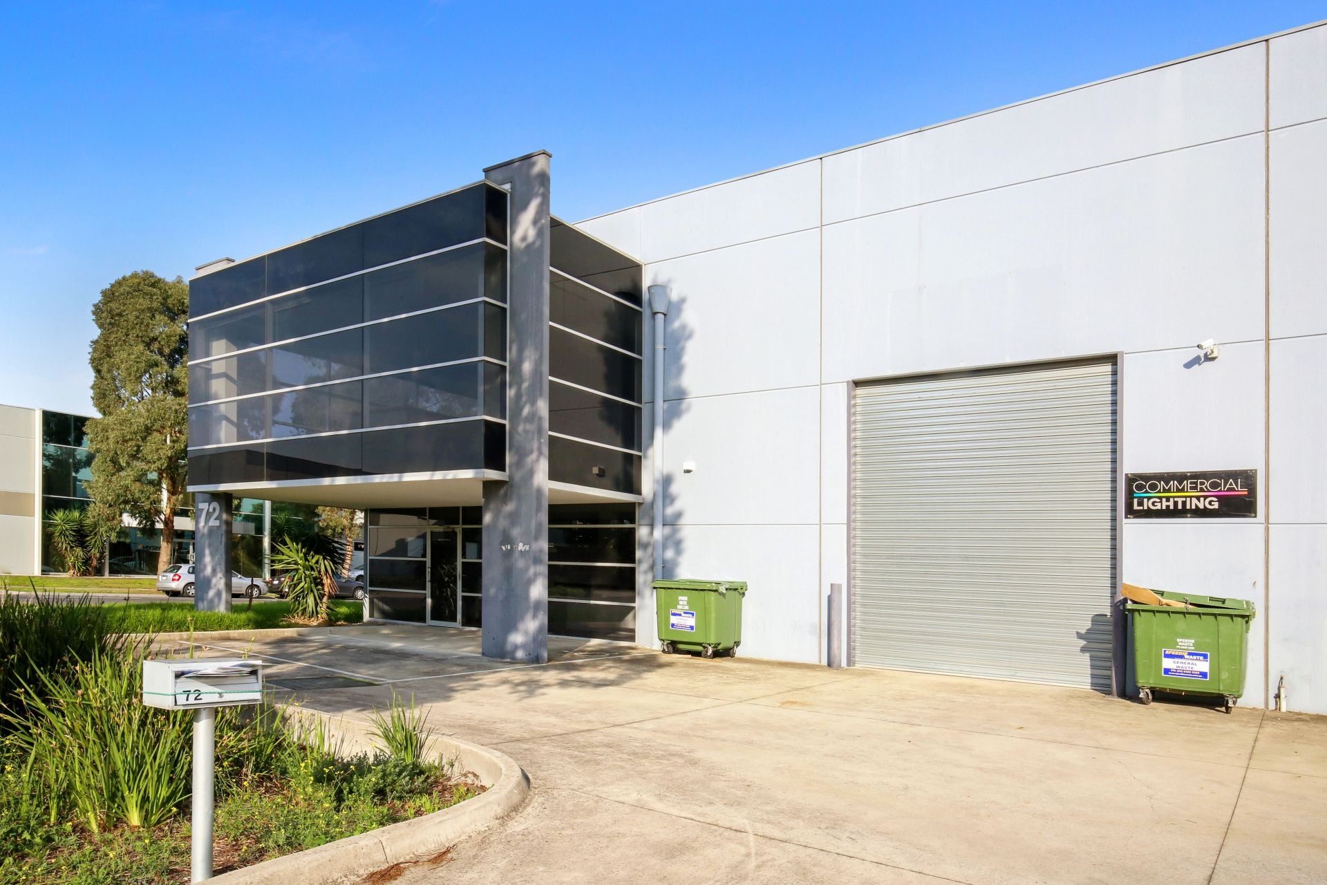 Corner Position, Perfect Head Office / Showroom