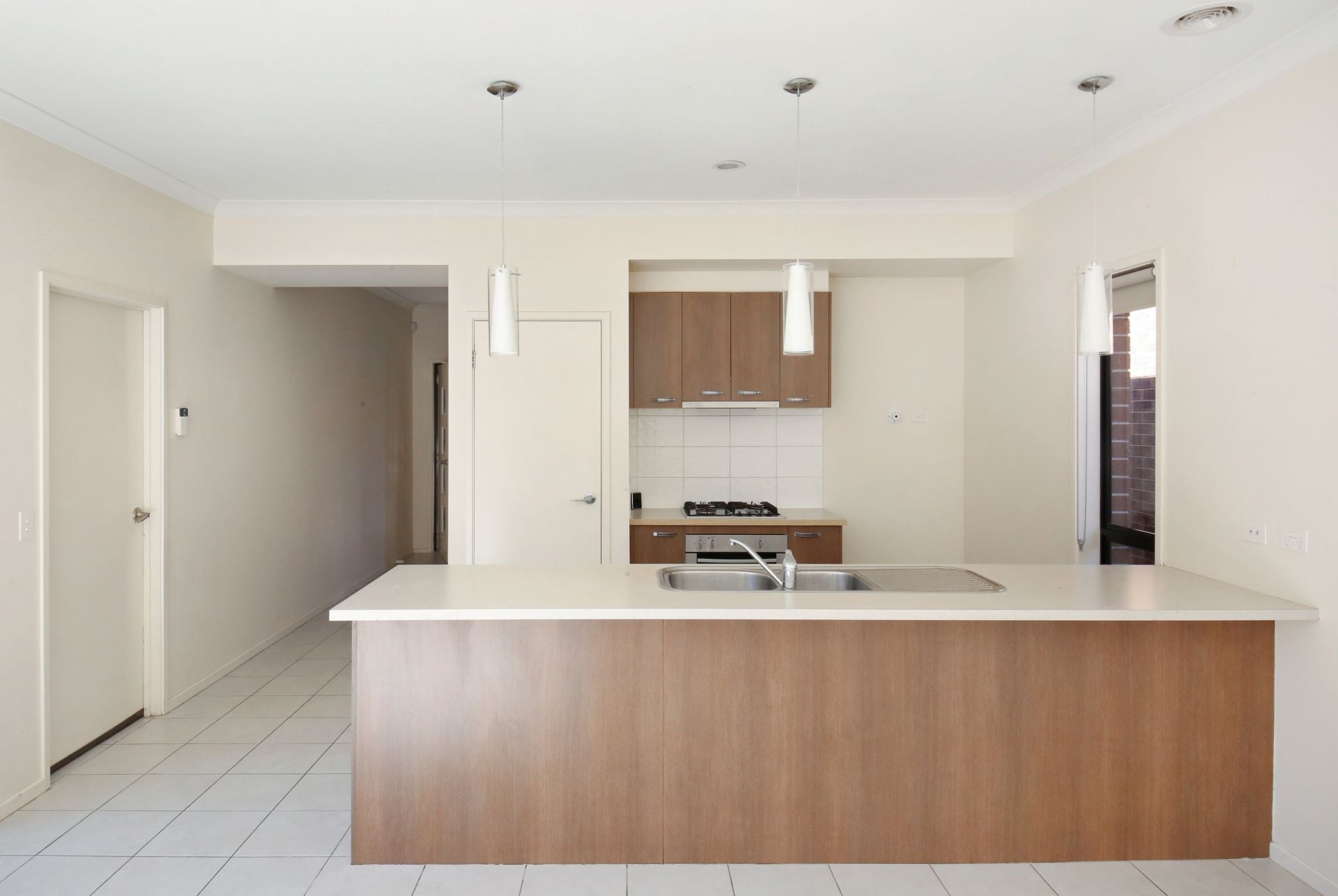 MODERN & LOW MAINTENANCE