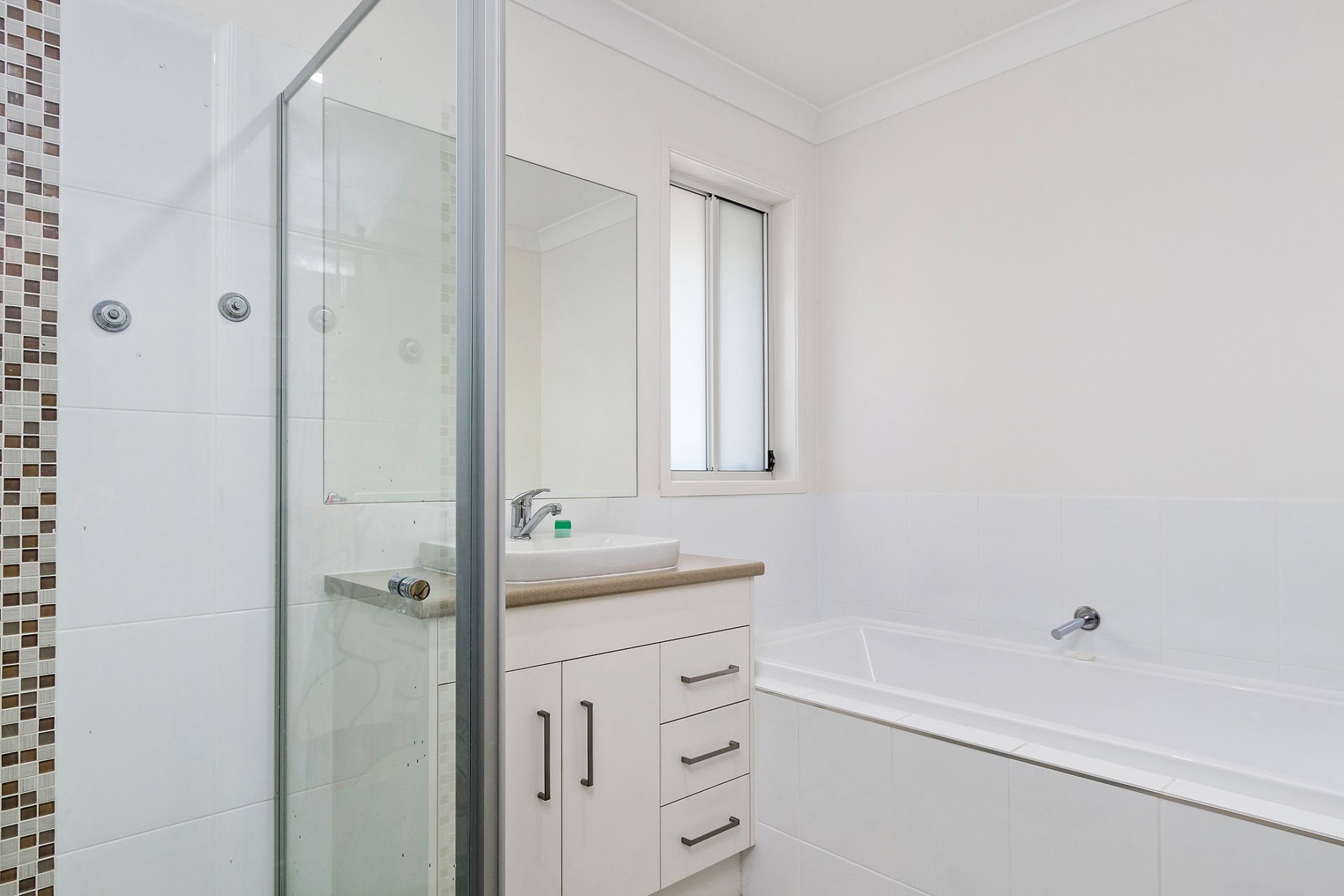 Real Estate For Lease 21 Plover Street Fern Bay , NSW