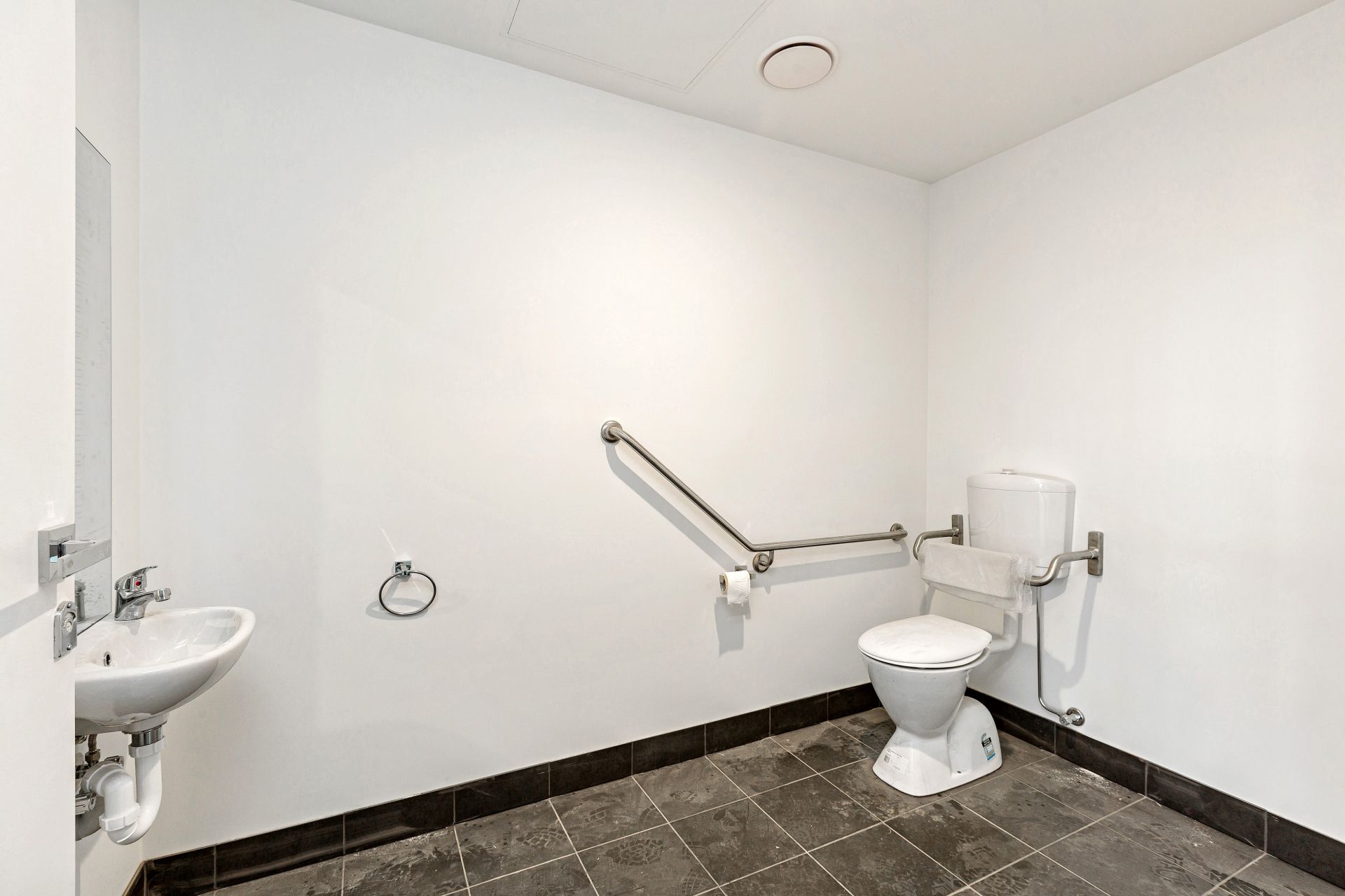 1/30 Ashley Street, West Footscray - Thumbnail 4