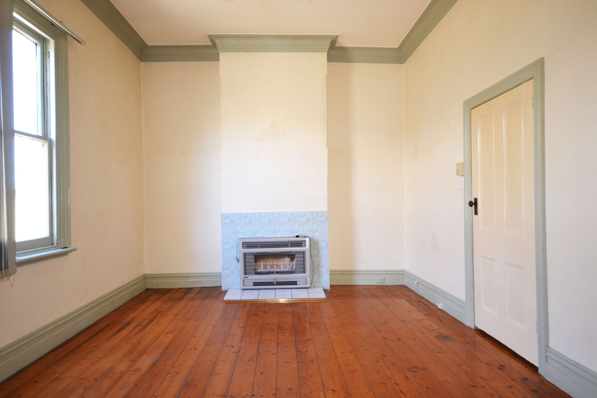 A CLASSIC HOME IN A FABULOUS LOCATION