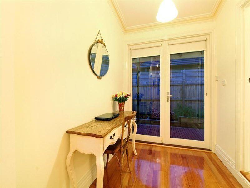 Beautifully renovated 1930's property with class & charm