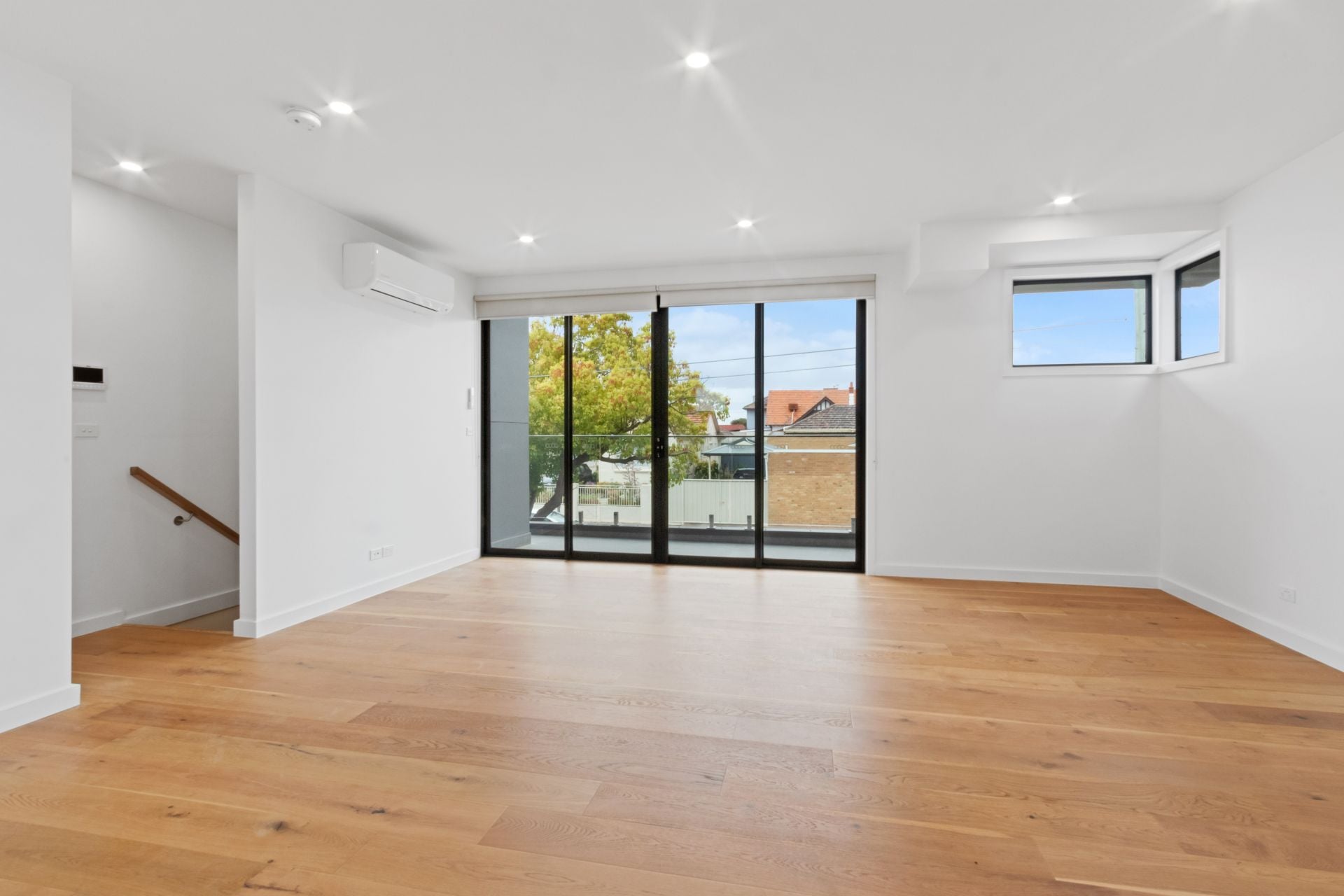 Brand new, luxury townhouse!