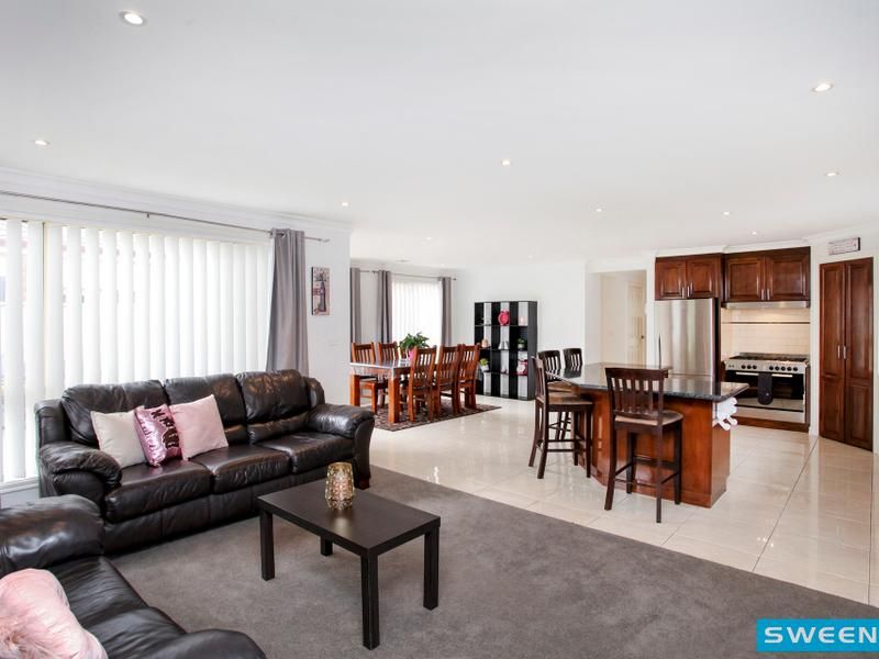44 Bushy Park Avenue, Caroline Springs - Thumbnail 5