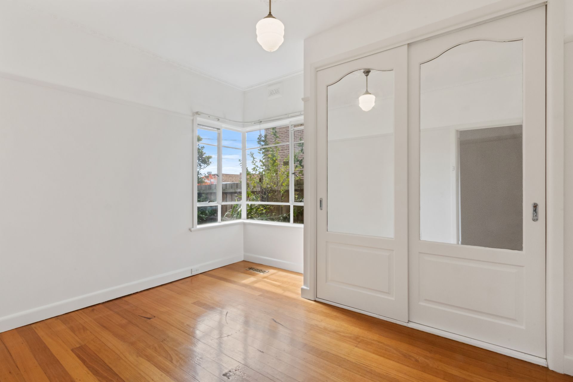 SPACIOUS FAMILY HOME IN PRIME LOCATION