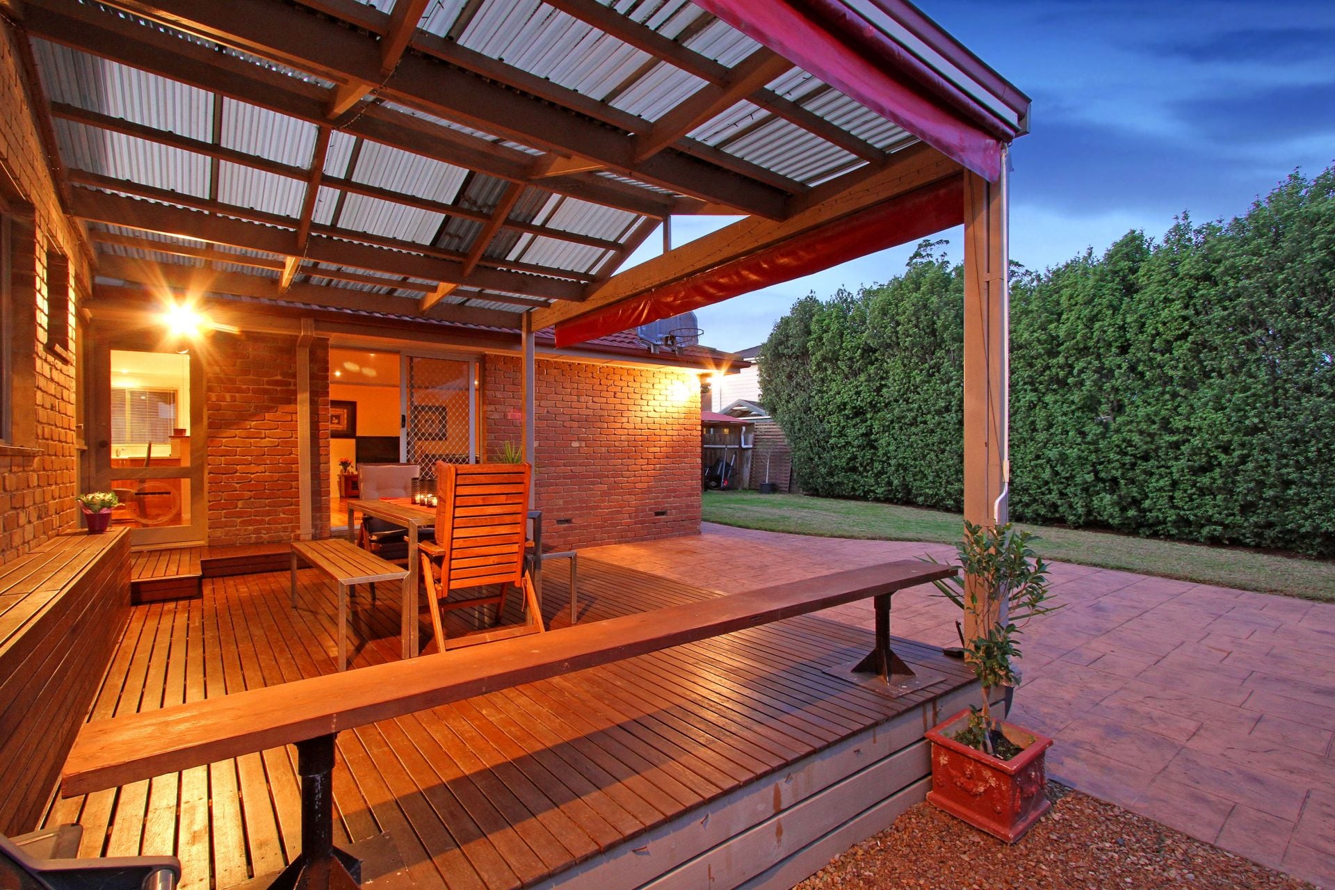 SOLD BY ROGER PETTINELLA - $528,000