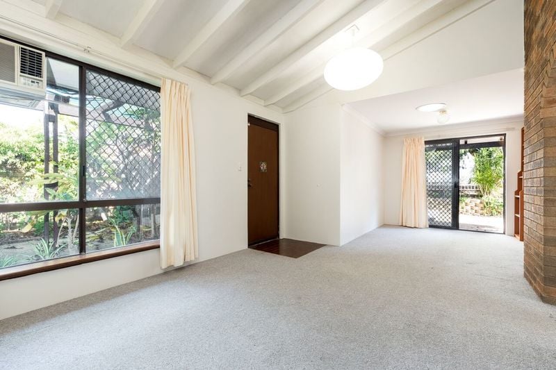 1/8 Roscorla Avenue YOKINE WA, Yokine - Thumbnail 5