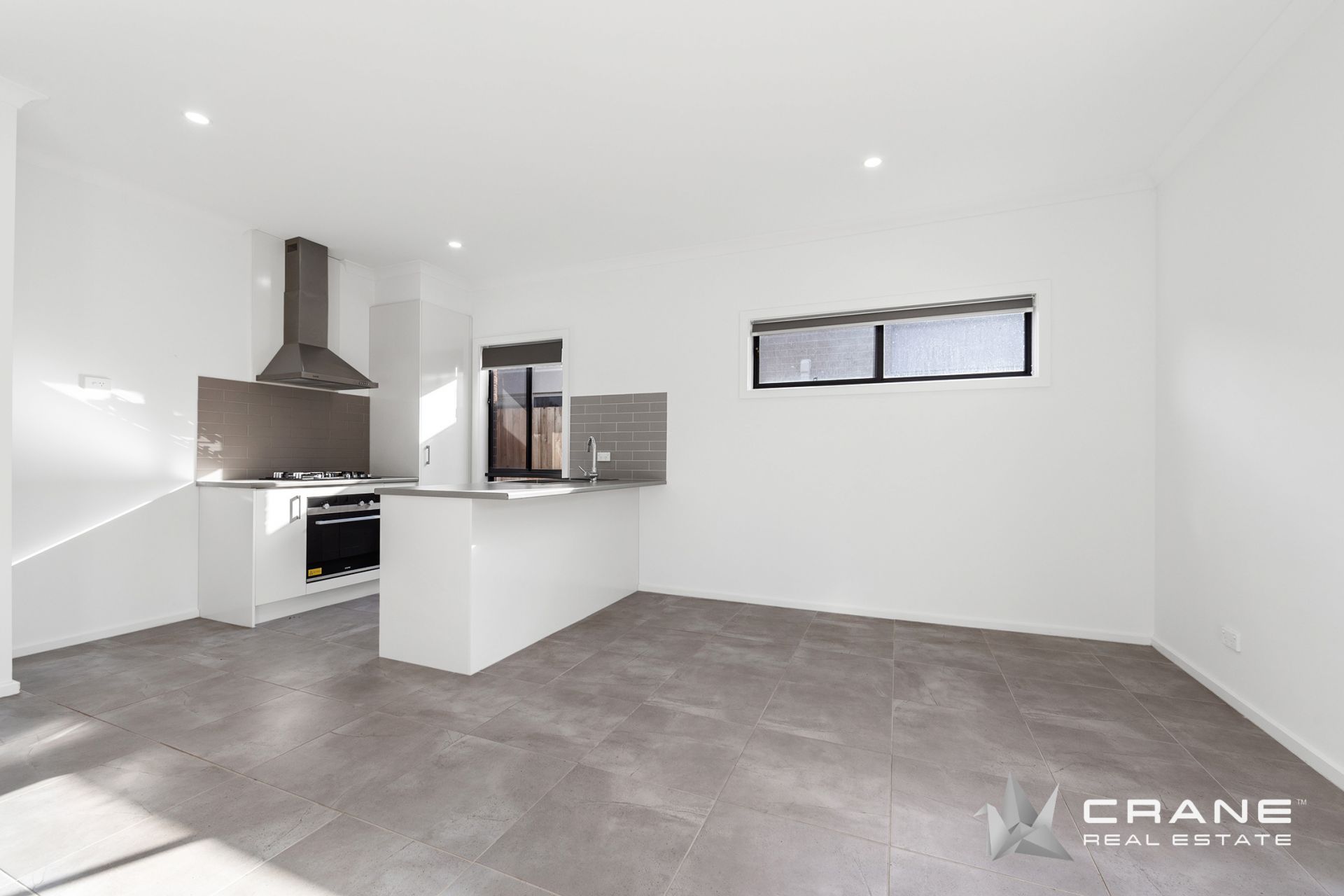 26 Joey Crescent Deanside VIC, Deanside - Thumbnail 3