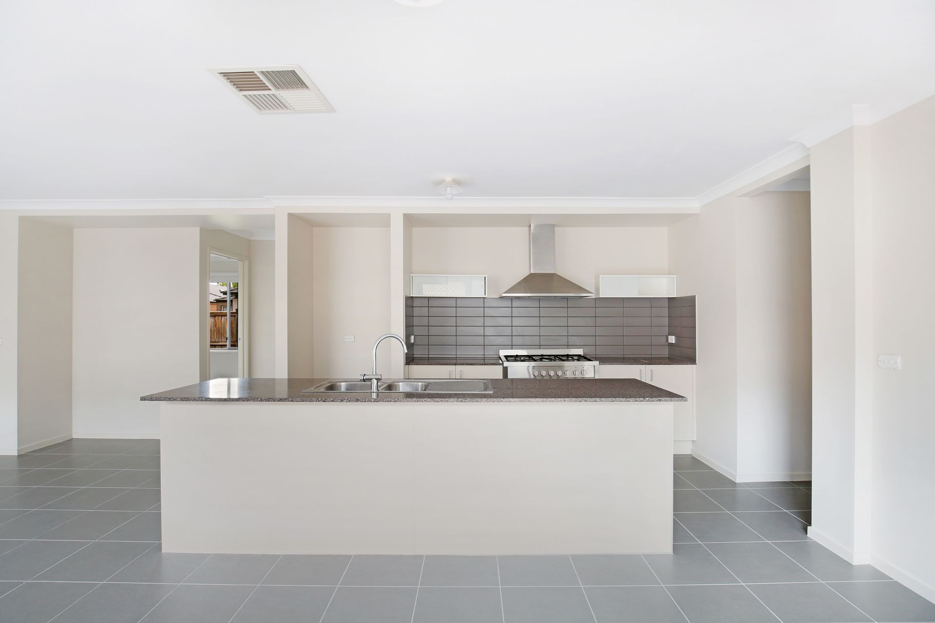 SPACIOUS FAMILY HOME!