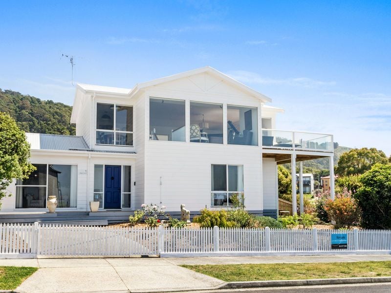 1 Nigel Court, Apollo Bay - Thumbnail 2