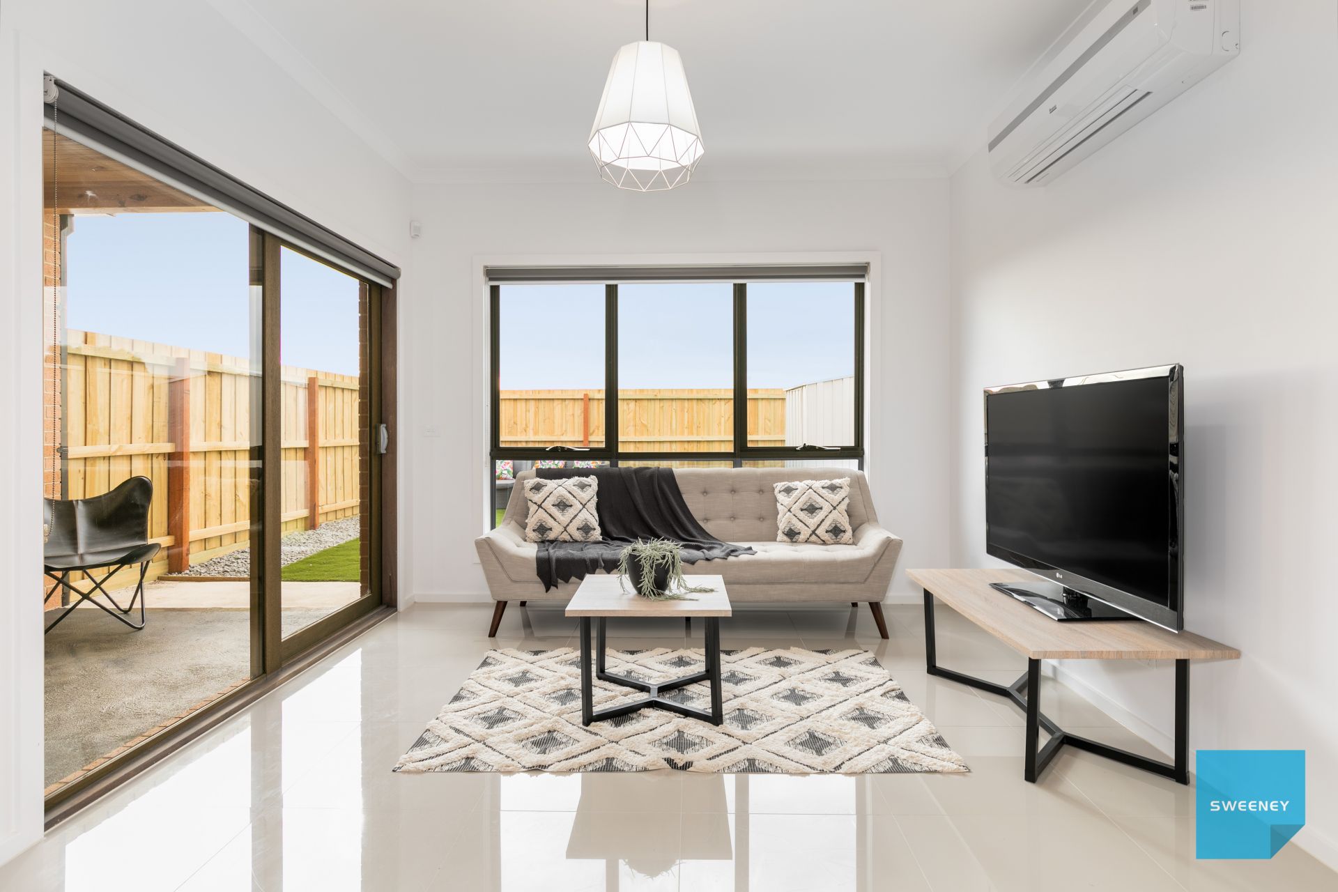 2/11 Lockwood Court, Fraser Rise - Thumbnail 6