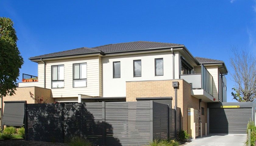 Superb Home in a Sophisticated Complex!