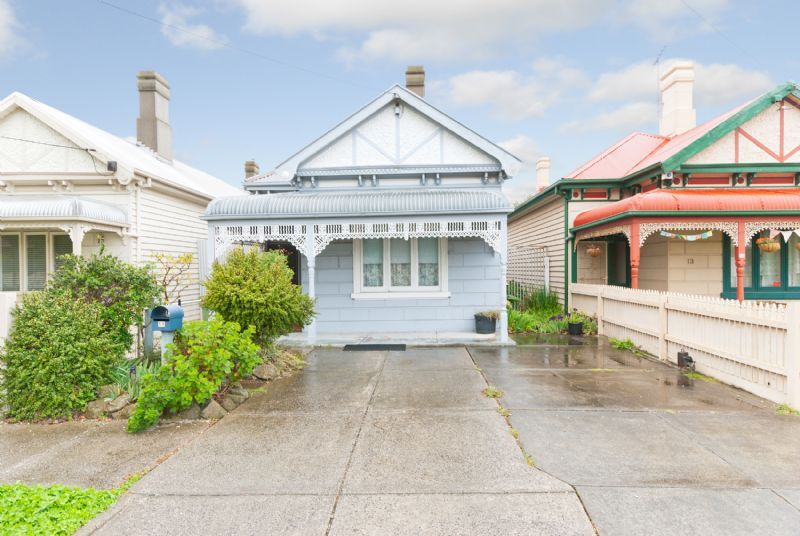 11 Cowper Street, Footscray - Thumbnail 2