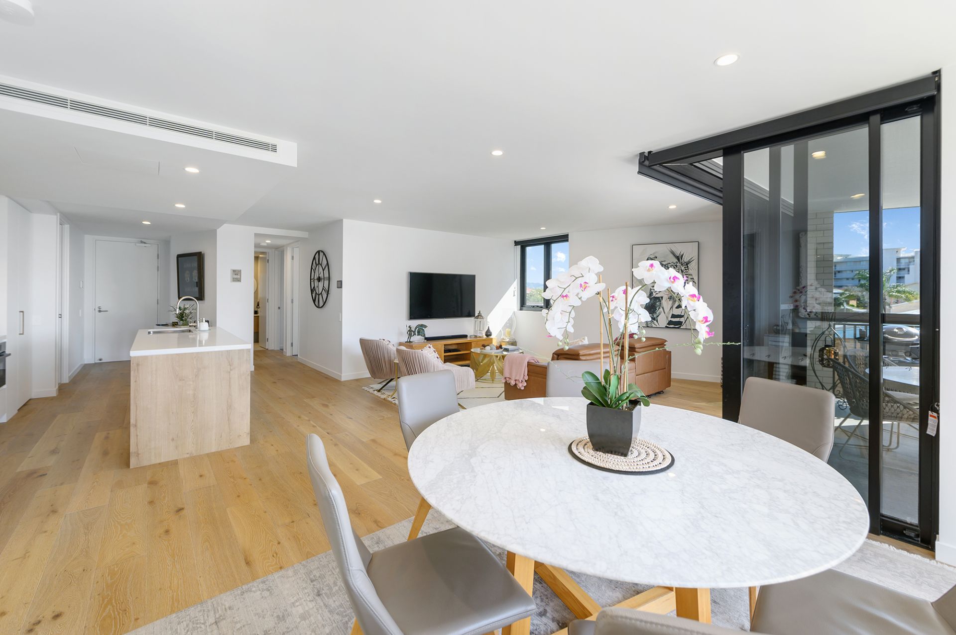 201/8 Churchill Street Kirra QLD, Kirra - Thumbnail 4