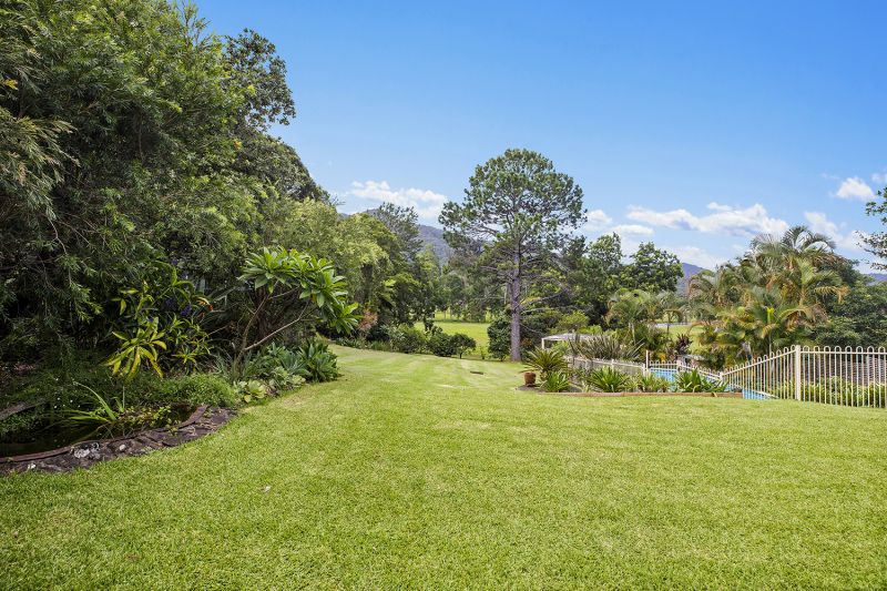 Real Estate For Sale 212 Crossmaglen Road Bonville , NSW