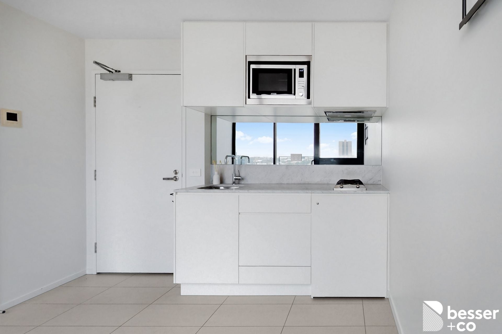 901/52 Park Street, South Melbourne - Thumbnail 2